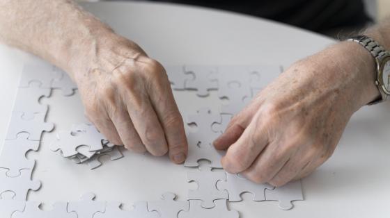 Elderly man confronting alzheimer disease